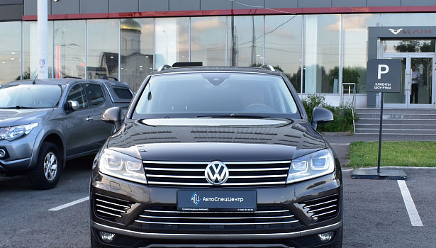 Volkswagen Touareg 2016 3.0d AT 4WD (204 л.с.) Коричневый 53844578 фото 3